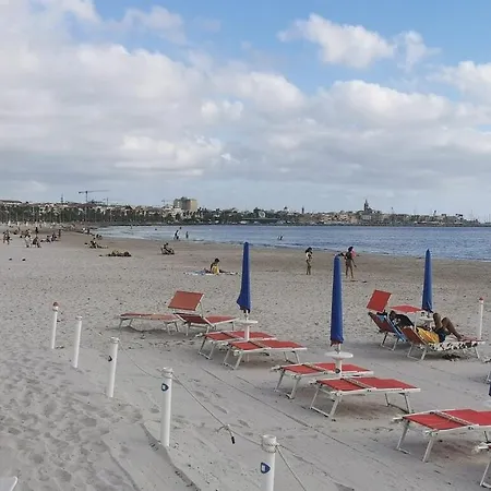 From Giulia Cozy House 200 Meters From The Sea Daire