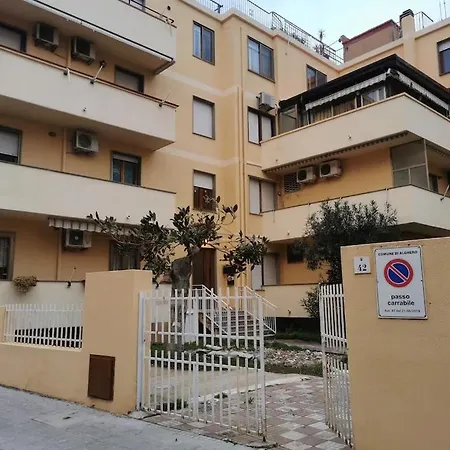 Daire From Giulia Cozy House 200 Meters From The Sea